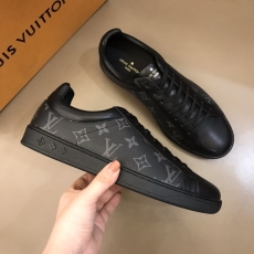 Louis Vuitton Low Shoes